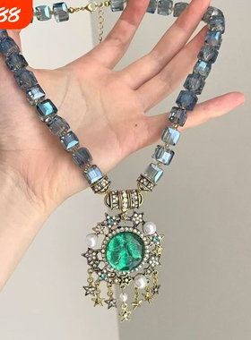 复古vintage彩色摩恩脸月亮星星串珠项链女小众个性设计感锁骨链