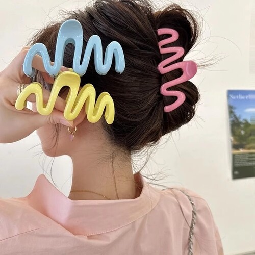 波浪奶油系发夹女后脑勺盘发抓夹多巴胺鲨鱼夹发卡高级感发饰头饰