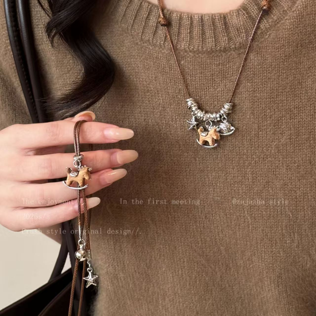 复古小马吊坠项链女2025新款秋冬长毛衣链时尚独特气质本命年配饰