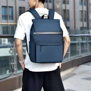 新款时尚休闲双肩包背包男款高级感通勤电脑包大容量简约休闲包男