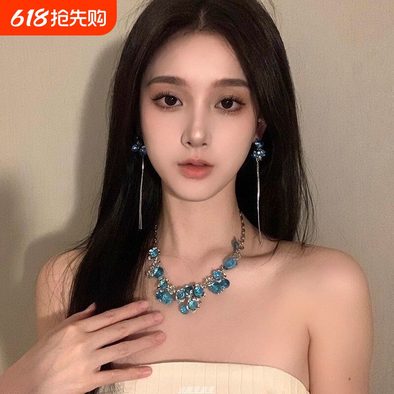 冰魄蓝水晶花朵项链女锁骨链轻奢重工颈链2025新款晚礼服配饰