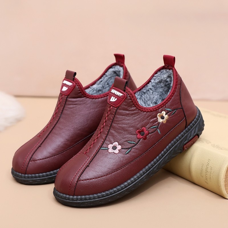 老北京棉鞋女冬季加绒防水保暖妈妈鞋加厚布鞋老太太轻便防滑棉靴