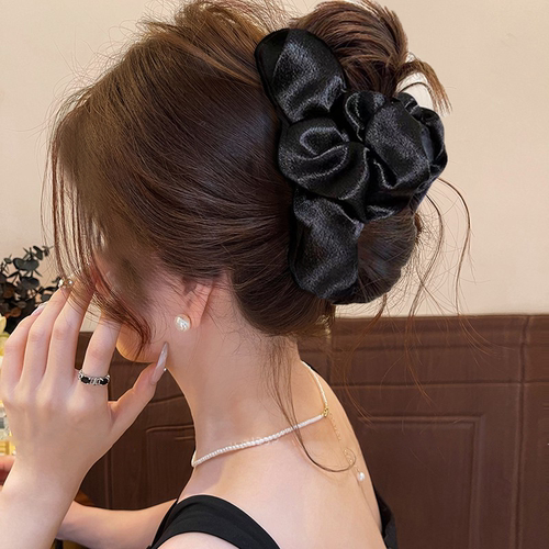 高级感褶皱缎面发夹|100人收藏