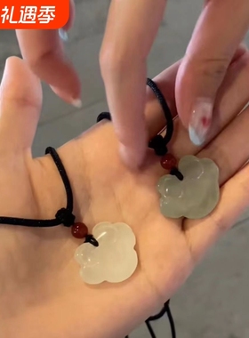 新中式项链超值ins幻彩爱心高级感新款学生轻奢小众设计锁骨链