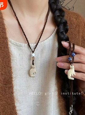 植绒小猫吊坠编织绳项链配饰女秋冬款小众高级感个性长款毛衣链
