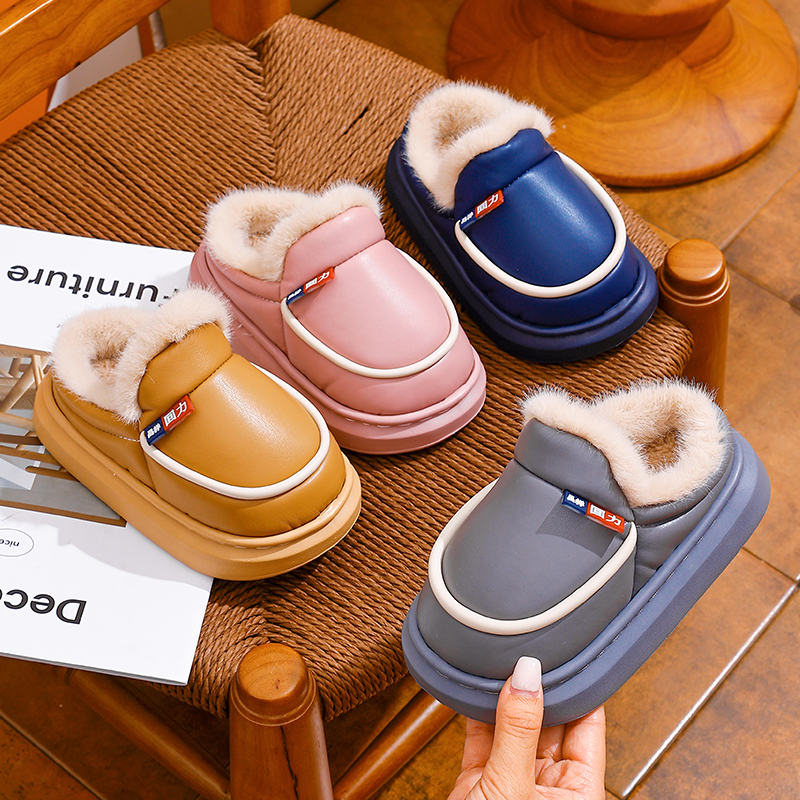 冬季2025保暖儿童棉拖鞋皮面防水防滑加绒厚成人居家包跟亲子棉鞋