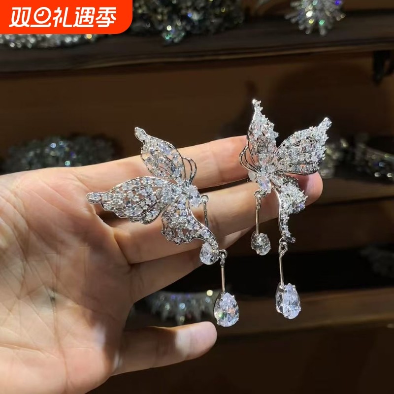 新娘饰品闪钻耳夹蝴蝶精美耳骨夹耳饰轻奢气质时尚设计感婚礼搭配