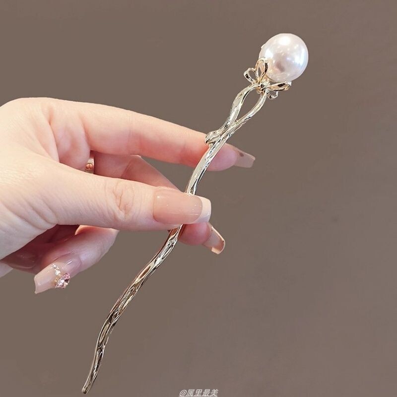 精致珍珠发簪简约新中式高档发饰马面裙配饰后脑勺盘发神器发钗女
