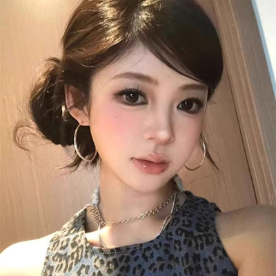 银色素圈耳环设计感高级大耳圈女耳钉2025新款爆款夸张圈圈耳饰