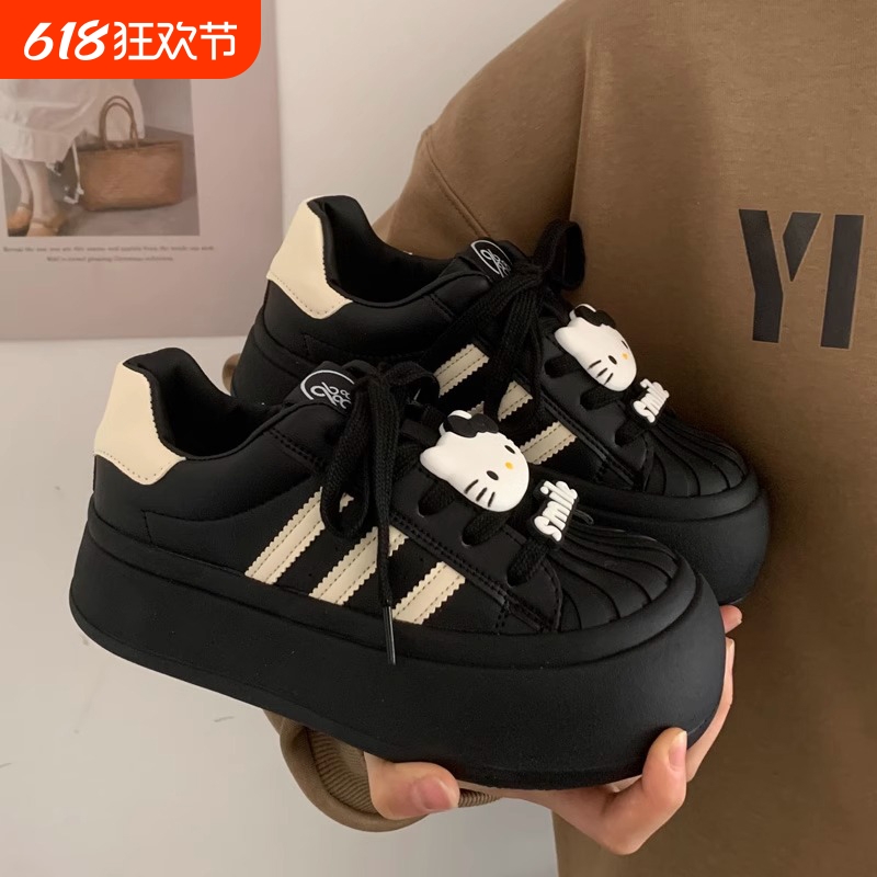 春夏小众贝壳头黑色大头面包鞋子女厚底2025新款爆款休闲运动板鞋