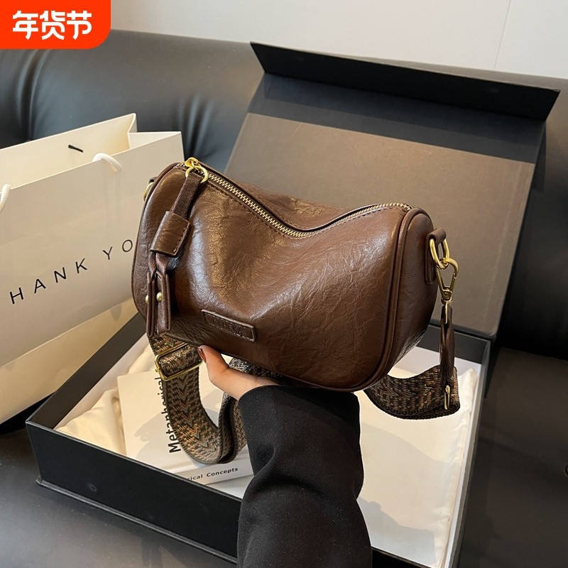 美拉德复古包包女2025新款春季高级感小众马鞍小包百搭单肩斜挎包