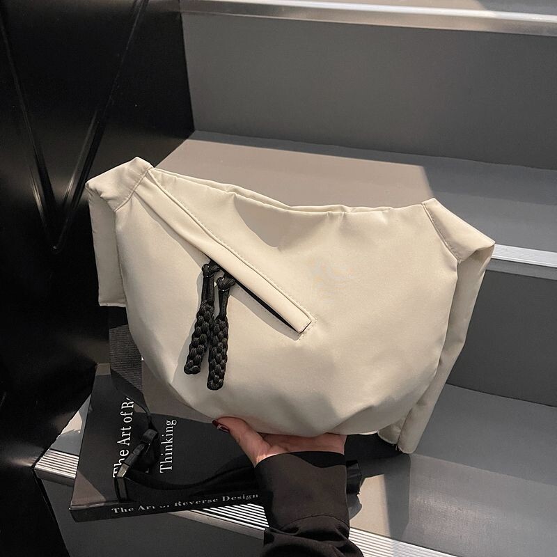 2025新款女包简约时尚饺子包轻便大容量斜挎包学生百搭上课单肩包