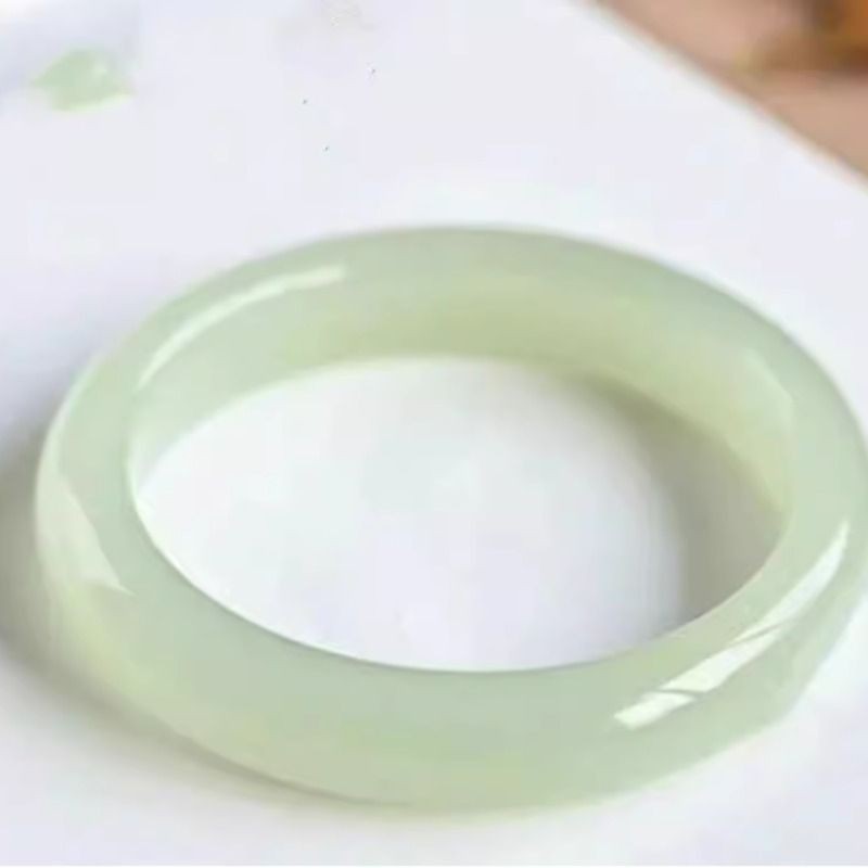 爆款平替新疆仿和田玉手镯青白玉晴水圆条送妈妈女友礼物珠宝玉石