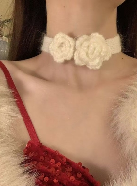 秋冬圣诞节白色毛线花朵毛绒choker纯欲氛围感颈带项链女锁骨链