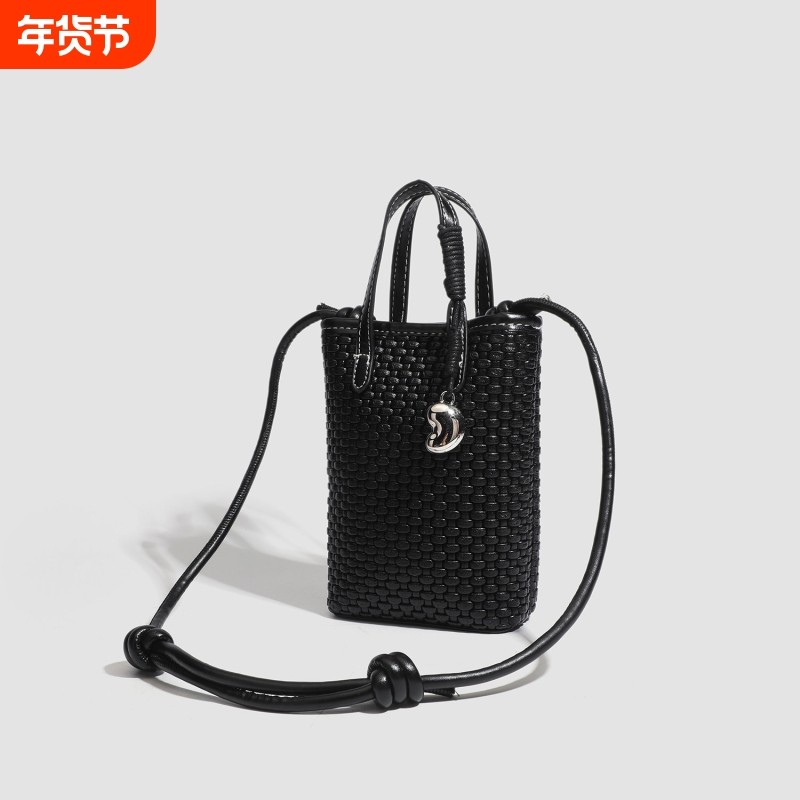 精致超火小众编织包包女2026新款流行百搭斜挎包小拎包手机包