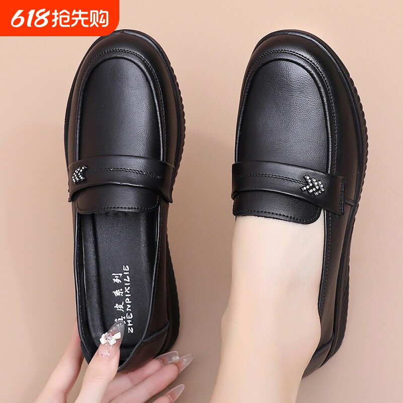 意尔康春款真皮妈妈鞋中老年防滑软底老人中年女皮鞋不累脚老年人
