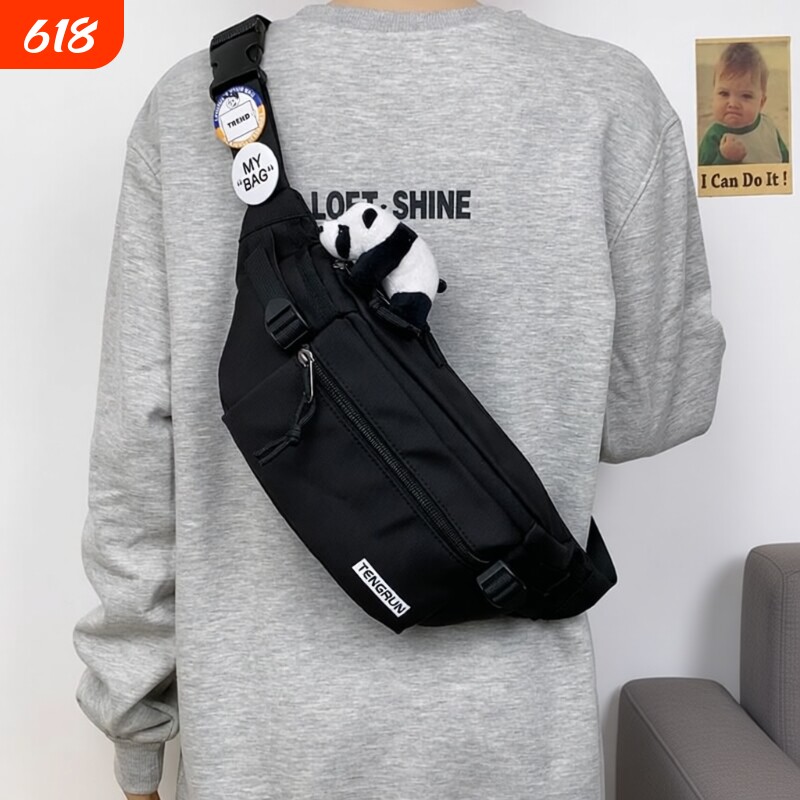 男生斜挎包小包潮摩托车骑行挎包男款背包休闲运动胸包肩包单肩