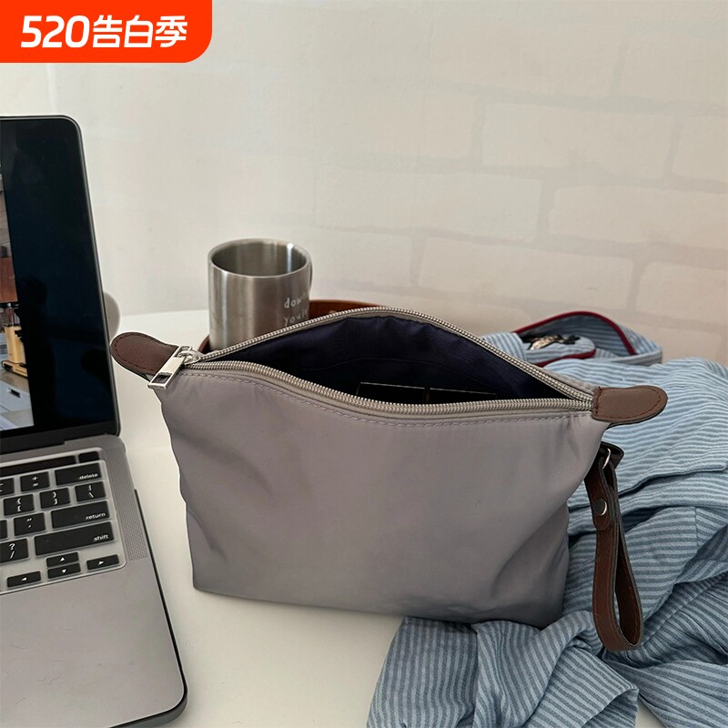 饺子化妆包！质感新款百搭灰色中小样化妆包记忆复合布旅行收纳袋
