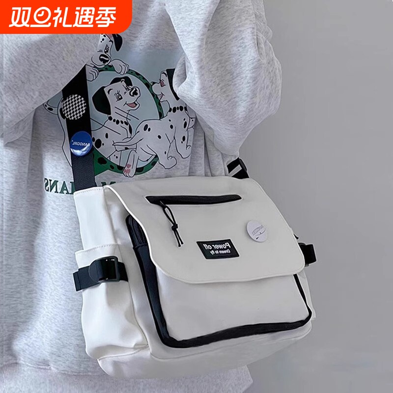 斜挎包单肩包男复古邮差包ins大学生休闲背包日系包包女大容量