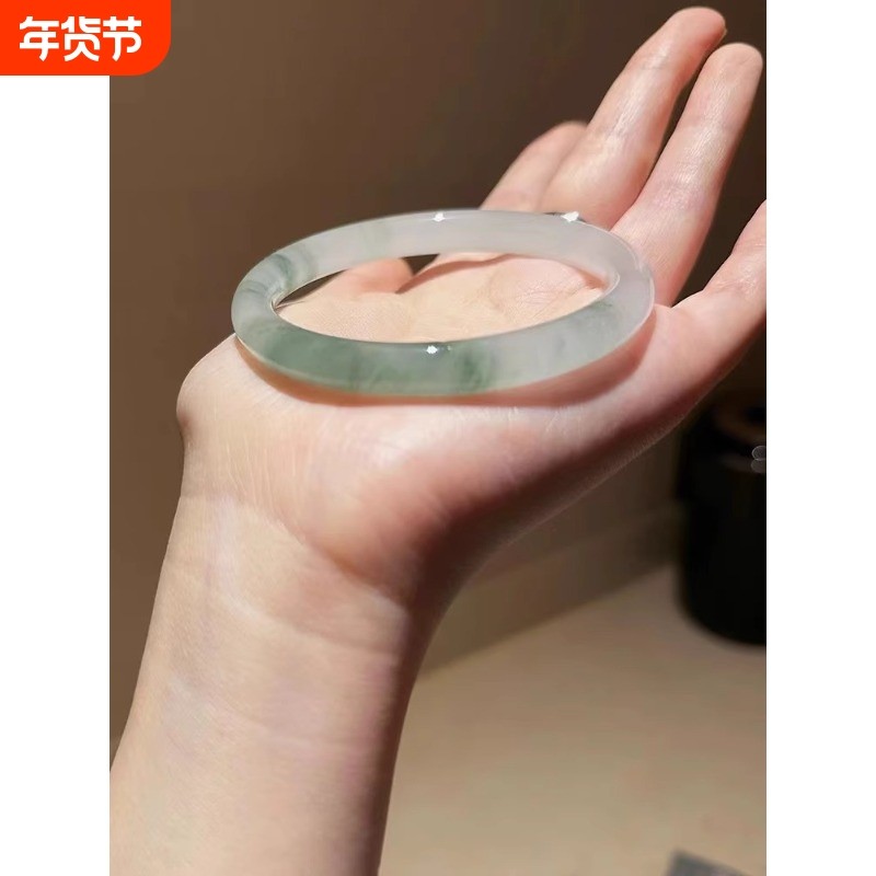 爆款新疆仿天山翠玉手镯子冰糯种冰翠浅绿半山水飘高级感圈口