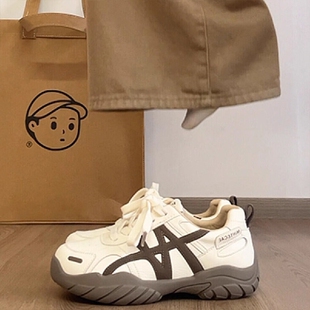 德训鞋女款2025新款爆款鞋子冬季加绒保暖棉鞋厚底休闲运动小白鞋