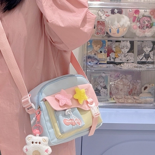 可爱学生出游包包女多巴胺少女百搭斜挎小包轻便手机包挎包大容量