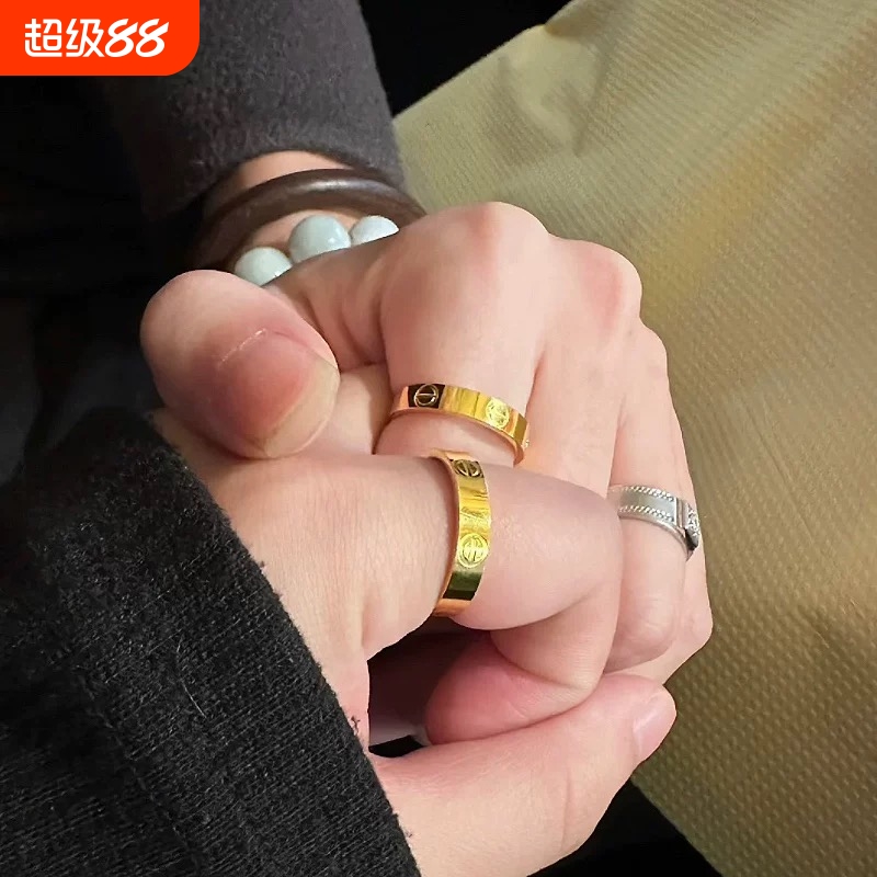 黄金色一字戒指经典款情侣对戒小众轻奢玫瑰金男女款沙金戒指
