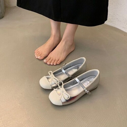 意尔康心选复古小众设计平底芭蕾单鞋女鞋2026秋季新款法式一字带