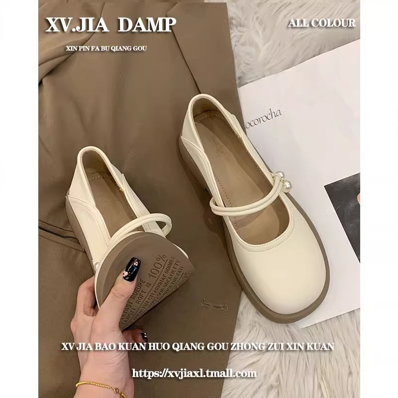 法式单鞋女2025新款春夏玛丽珍晚晚白色配裙子平底乐福小皮鞋中跟