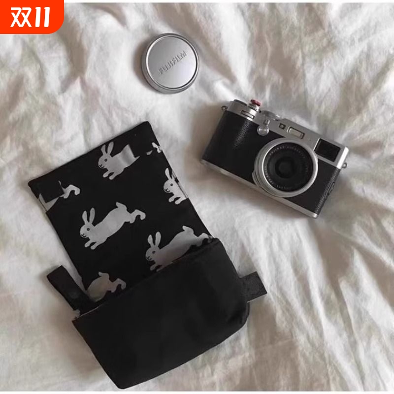 韩国ins可爱卡通兔子印花收纳新款相机包相机黑色印花保护包