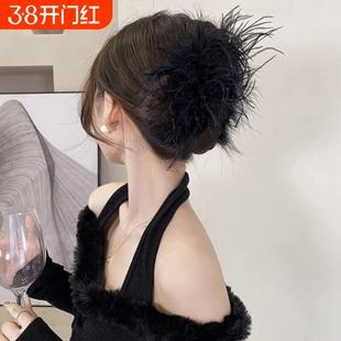 鲨鱼夹羽毛抓夹高级感鸵鸟毛发夹后脑勺毛毛发抓冬头饰发量少量多