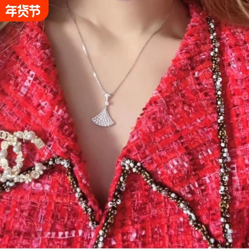 宝扇形小裙子项链女18K红锁骨链百搭颈链气质精致吊坠礼物贝母