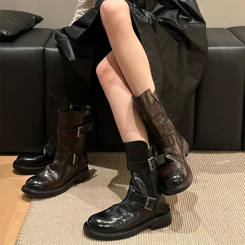 女鞋2025新款油蜡皮带扣机车短靴重工骑士靴中筒粗跟长筒圆头短筒