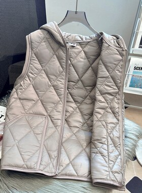 大码冬季防寒羽绒棉马甲妈妈时尚百搭夹棉护肩颈坎肩背心女士保暖