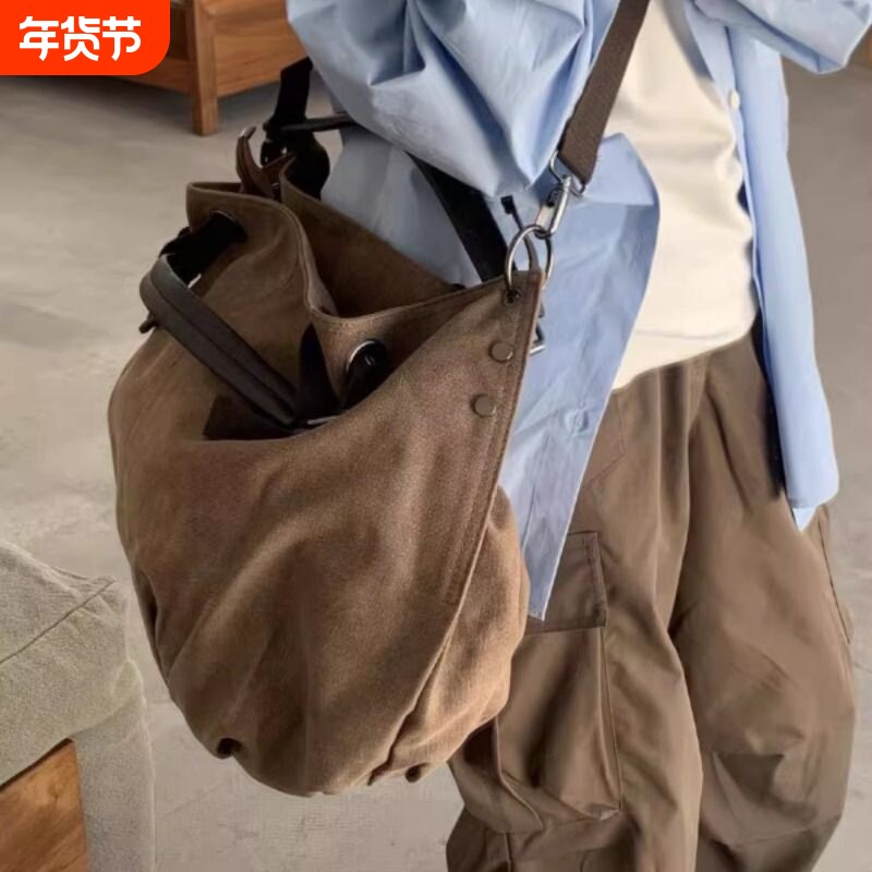 日系复古工装包潮牌帆布包大容量多功能斜挎包潮秋冬通勤手提包