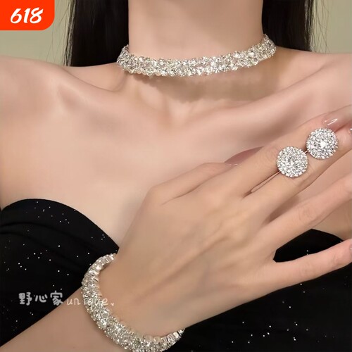 名媛千金气质爆闪项圈轻奢设计感晚礼服套装配饰项链多层锁骨手镯