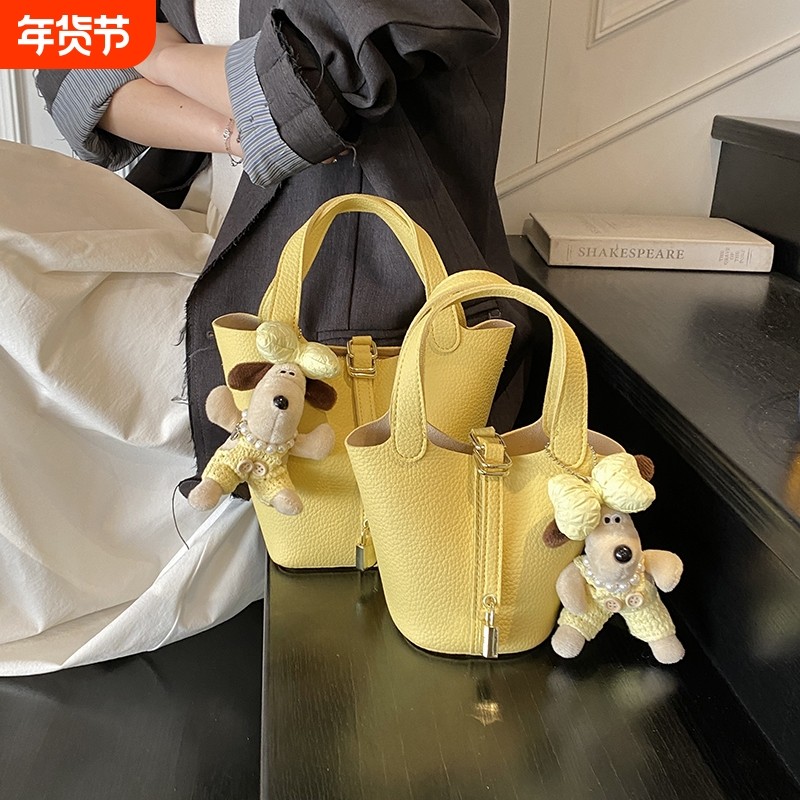小众洋气手提高级感包包韩国新款轻奢女式菜篮子水桶包单肩斜挎包,箱包皮具/热销女包/男包,水桶包,淘宝优惠券,粉丝福利购,淘宝优惠卷