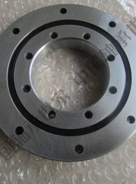 国产高精度交叉滚子轴承CRBC15030 20025 20030 20035 UUCC0P5