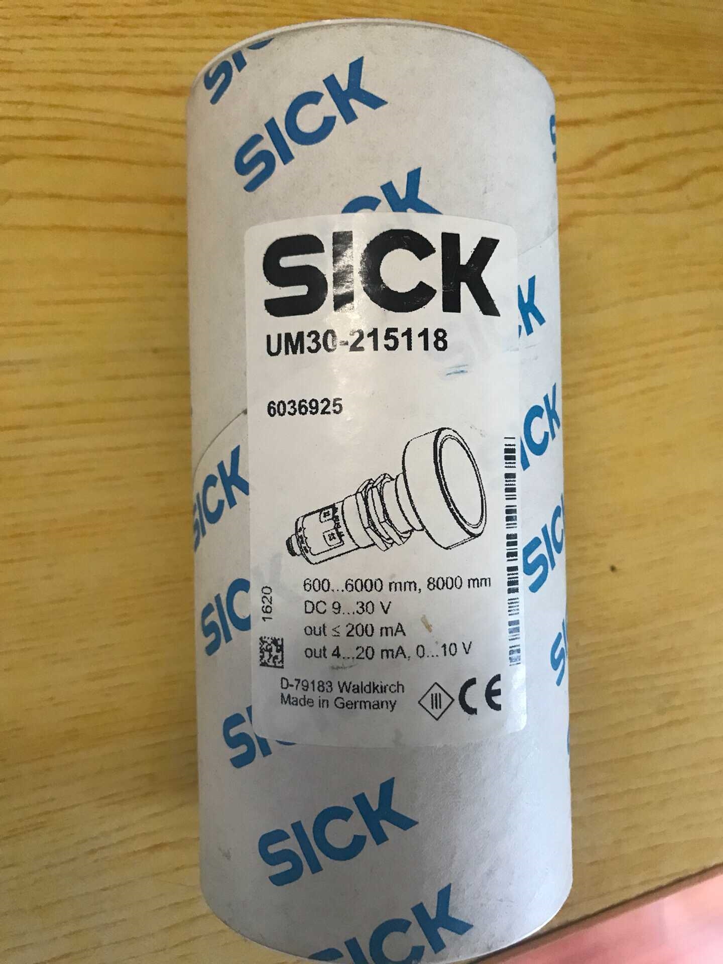 德国全新SICK超声波传感器UM30-215118模拟量4-20MA 6036925
