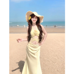 微胖纯欲度假风镂空花朵挂脖连衣裙女25年夏季 XZY 性感海边沙滩裙