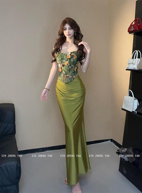 XZY/欣争艳 微胖纯欲甜美绿色印花鱼骨胸衣女25年夏季度假风套装