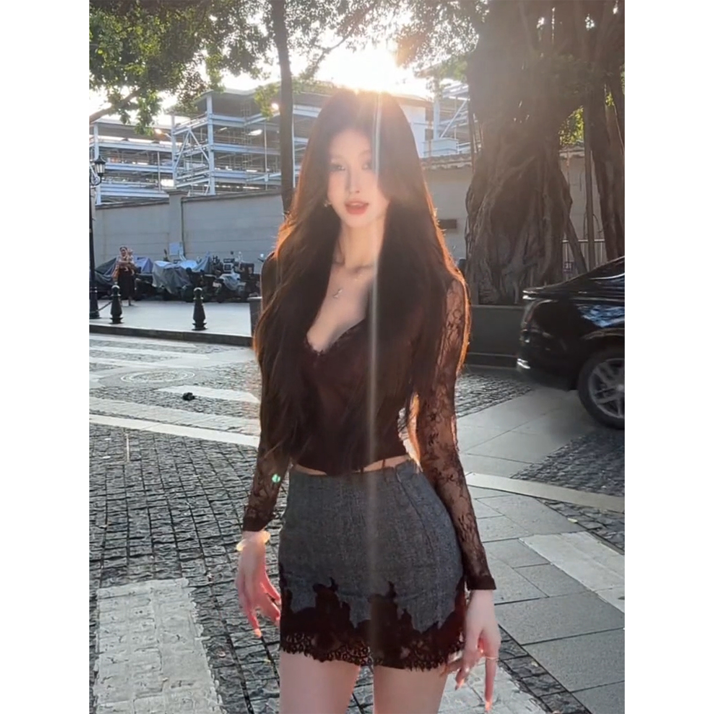 辣妹性感V领蕾丝短款长袖上衣