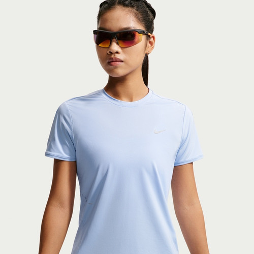 Nike耐克女子圆领短袖运动T恤HM9699-468