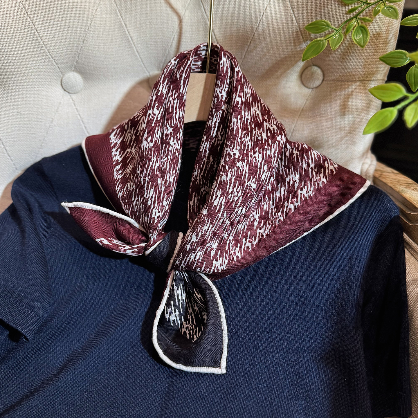 红黑双面蚕丝羊毛围巾秋冬中方巾