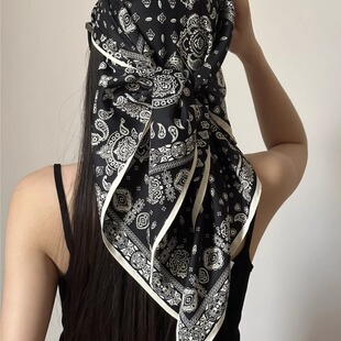 新黑色腰果花大三角巾女夏季氛围感包头巾装饰个性丝巾裹胸半身裙