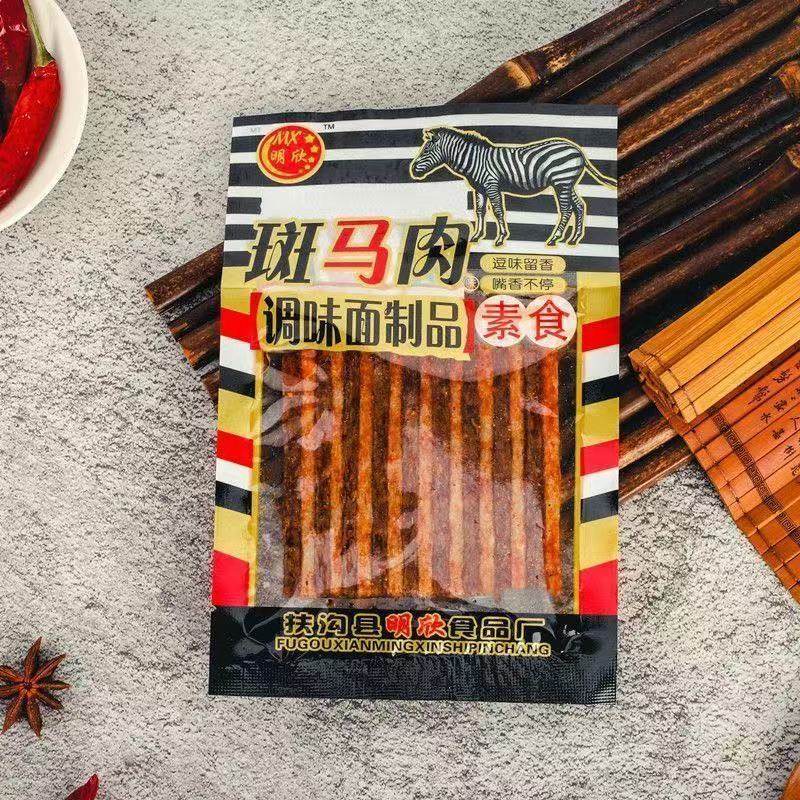 可口明欣斑马肉辣条麻辣小零食面筋90后儿时回忆怀旧8090小时候大,零食/坚果/特产,面筋制品,淘宝优惠券,粉丝福利购,淘宝优惠卷