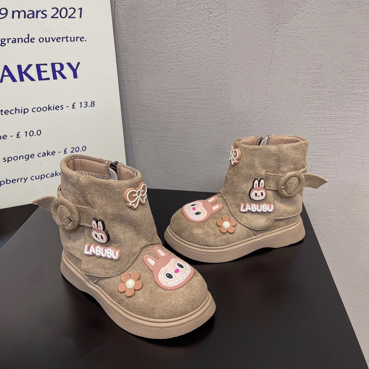 女童马丁靴2025冬季新款儿童靴子拉布布学生走秀英伦风短靴堆堆靴