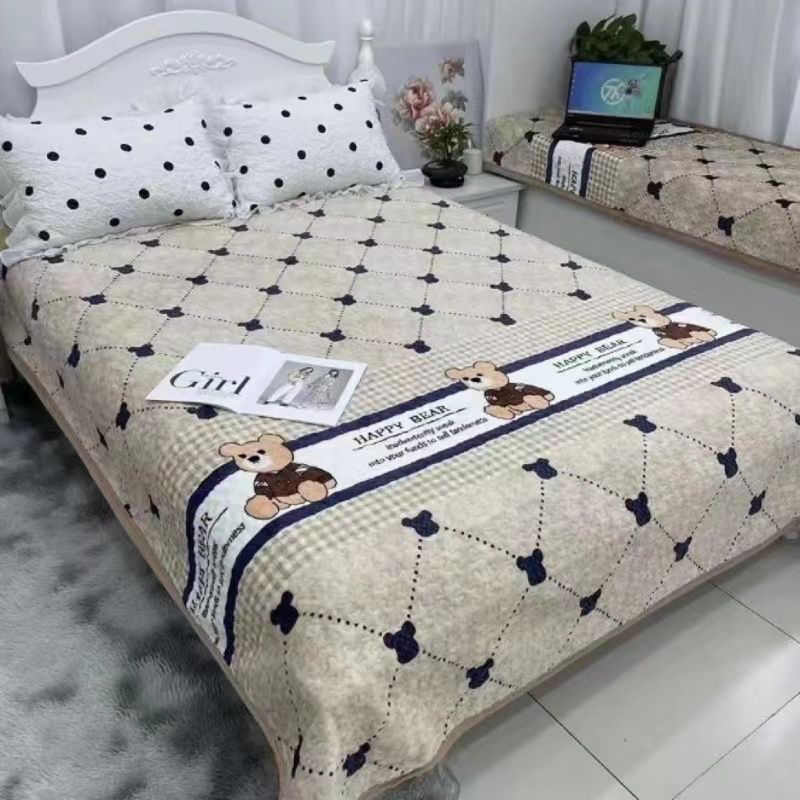 床盖豪华高级炕盖通用双面可用夹棉榻榻米冬季加厚牛奶绒床盖防滑