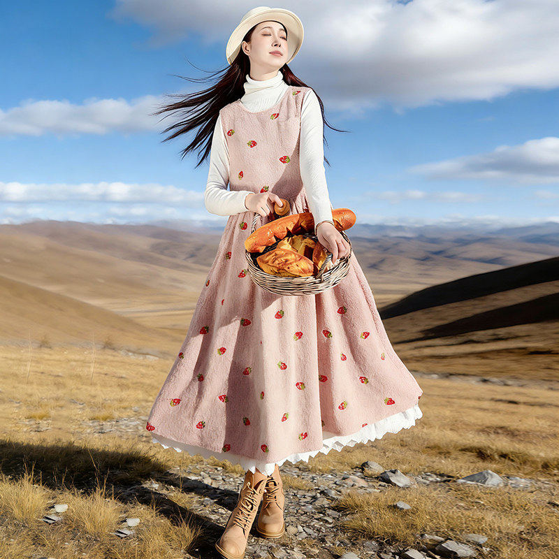 清【快乐清单】复古粉原创无袖背心裙女2025冬圆领宽松草莓刺绣裙,女装/女士精品,连衣裙,淘宝优惠券,粉丝福利购,淘宝优惠卷