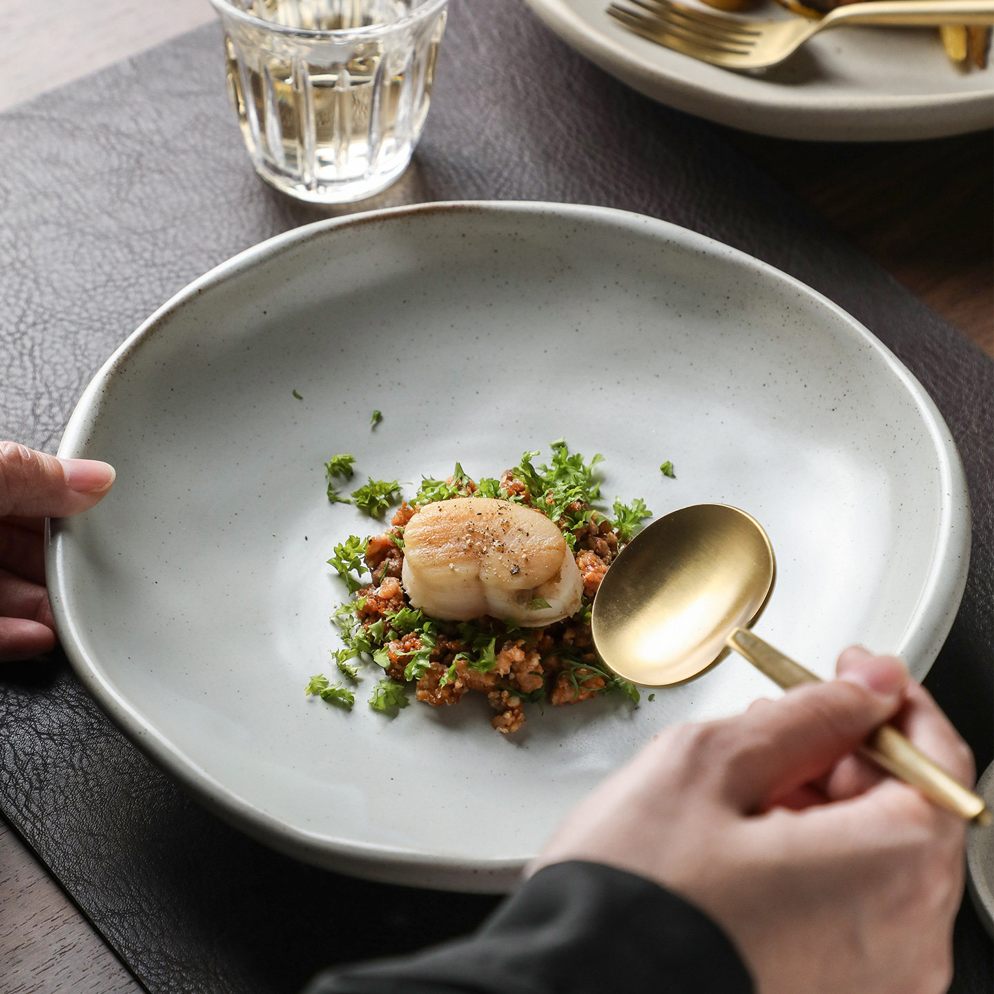 汤盘粗陶复古盘子家用陶瓷异形盘菜盘好看的面碗高级感西餐牛排盘,餐饮具,盘,淘宝优惠券,粉丝福利购,淘宝优惠卷